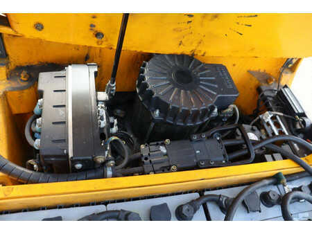 Elektro čtyřkolový VZV - Jungheinrich  (31)