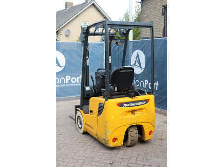 Elektro čtyřkolový VZV - Jungheinrich  (4)