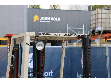 Treibgasstapler - Nissan PH02A25U (23)