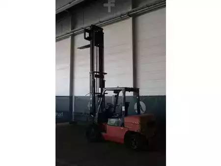 Dieseltruck 2013  HC (Hangcha) CPCD40 (30)