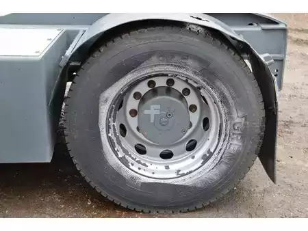Terminaltrekkers 2008  MOL YM 180/4X2 (12)