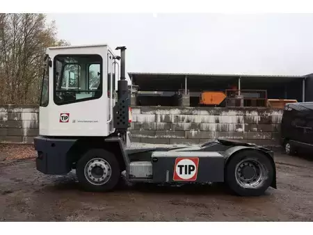 Terminaltrekkers 2008  MOL YM 180/4X2 (2)