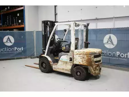 Diesel heftrucks 2015  Unicarriers  (3)