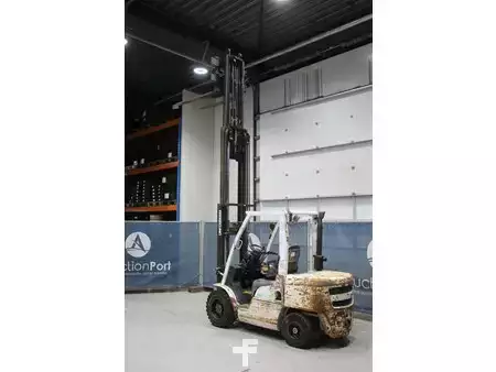 Diesel heftrucks 2015  Unicarriers  (30)