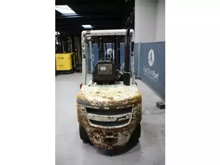 Diesel heftrucks 2015  Unicarriers  (4)