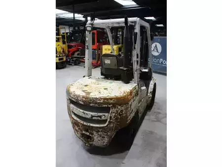 Diesel heftrucks 2015  Unicarriers  (5)