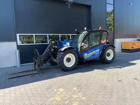 Telescopic forklift rigid 2013  New Holland LM5030 (1)