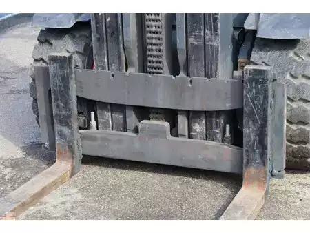 Treibgasstapler 2009  Linde H25T (11)