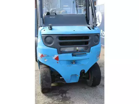 Treibgasstapler 2009  Linde H25T (16)