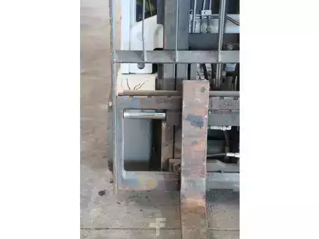 Chariots électriques à 4 roues 2018  Unicarriers AG2N1L18Q (11)