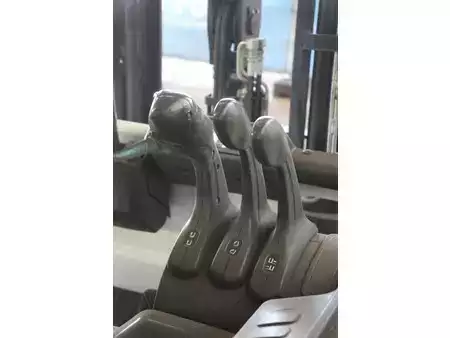 Chariots électriques à 4 roues 2018  Unicarriers AG2N1L18Q (22)