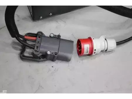 Elektromos 4 kerekű 2021  EP Equipment EFL252 (10)