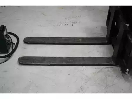 Elektromos 4 kerekű 2021  EP Equipment EFL252 (17)