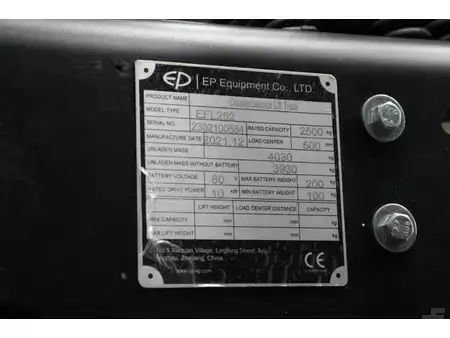 Elektromos 4 kerekű 2021  EP Equipment EFL252 (19)