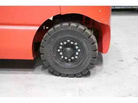 Elektromos 4 kerekű 2021  EP Equipment EFL252 (21)