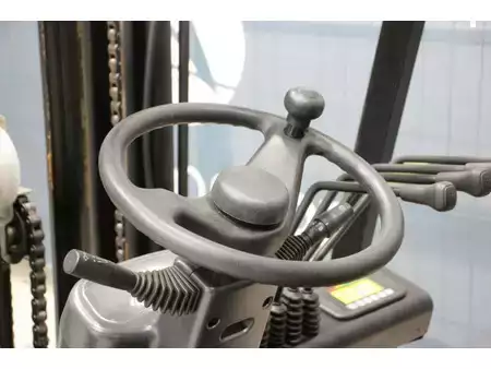 Elektromos 4 kerekű 2021  EP Equipment EFL252 (30)