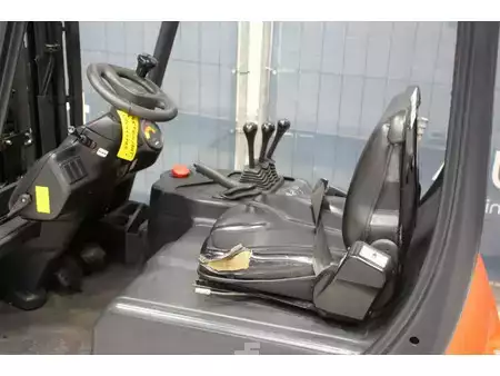 Elektrisk- 4 hjul - Linde E14 (18)