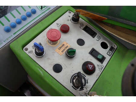 Teleskoplastare Rigid 2004  Merlo ROTO 40.25MCSS (34)