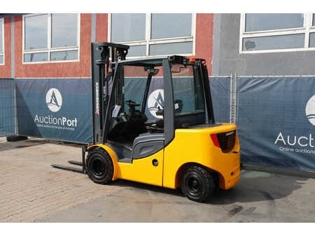 Carrelli elevatori diesel 2015  Jungheinrich DFG435s (3)