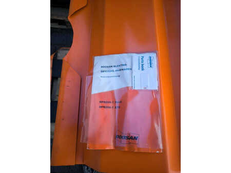 Transpaleta eléctrica 2022  Doosan BPR208-7 EPS (3)