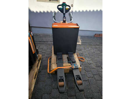 Transpaleta eléctrica 2022  Doosan BPR208-7 EPS (8)