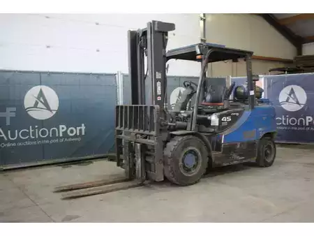 Chariots élévateurs GPL 2012  Doosan G45SC-5 (8)