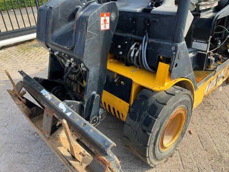 Sollevatori telescopici rigidi 2004  JCB TLT2D (8)
