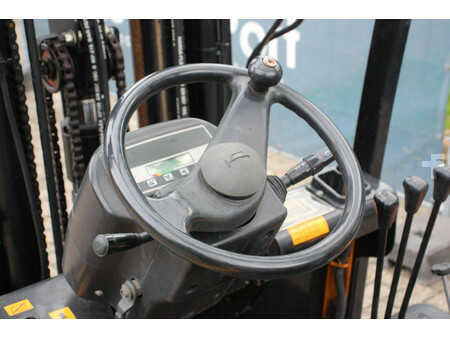 4-wiel elektrische heftrucks 2007  Samuk HJ13 (24)