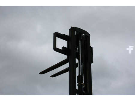 4-wiel elektrische heftrucks 2007  Samuk HJ13 (31)