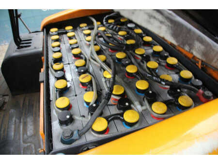 4-wiel elektrische heftrucks 2007  Samuk HJ13 (32)