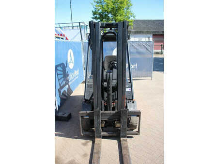 Eléctrica de 4 ruedas 2009  Fenwick E30/03 (7)