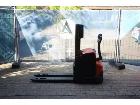 Stacker pedestre 2021  Toyota SWE200D (2)