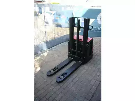 Stacker pedestre 2021  Toyota SWE200D (8)