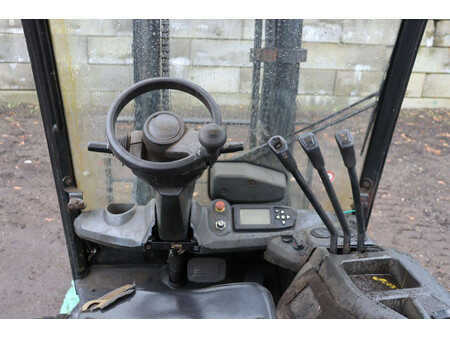 Elektro 4 Rad 2018  Mitsubishi FB35N (19)