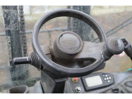 Elektro 4 Rad 2018  Mitsubishi FB35N (24)