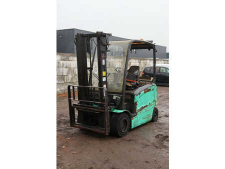 Elektro 4 Rad 2018  Mitsubishi FB35N (9)