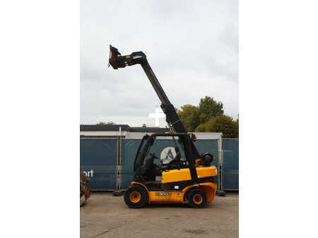 Chariots téléscopiques fixes 2010  JCB 30G (35)