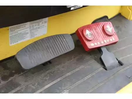 Chariots électriques à 4 roues 2017  Hyster J2.5XN (25)