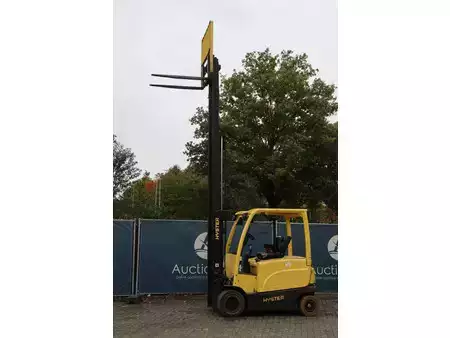 Chariots électriques à 4 roues 2017  Hyster J2.5XN (33)