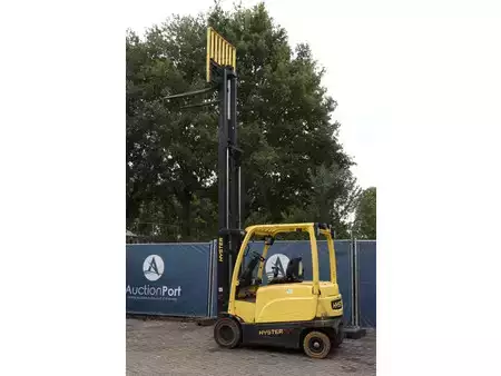 Chariots électriques à 4 roues 2017  Hyster J2.5XN (35)