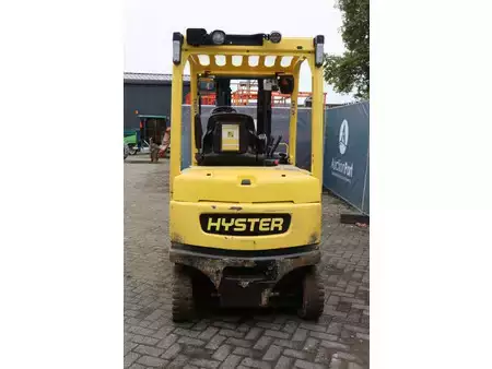 Chariots électriques à 4 roues 2017  Hyster J2.5XN (5)