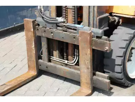 Dieselstapler - Samsung SF30D (13)