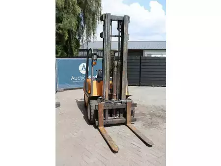 Dieselstapler - Samsung SF30D (7)