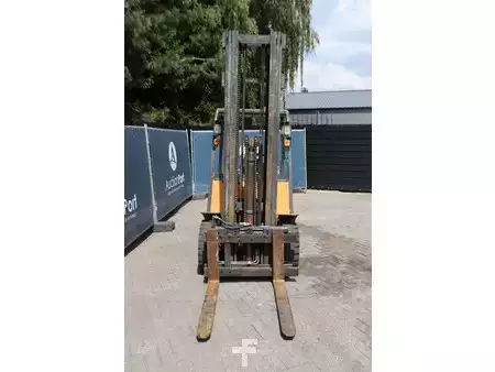 Dieselstapler - Samsung SF30D (8)