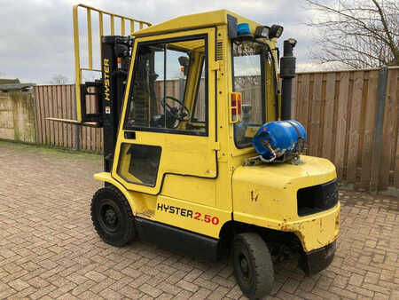 Gas truck 2002  Hyster H2.50XM (2)