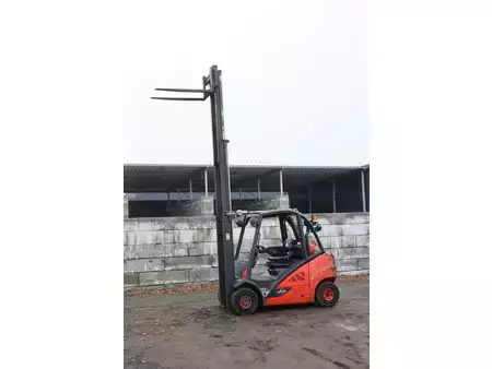 Carretilla elevadora GLP 2018  Linde H25T-02 (33)