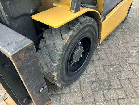 Carrelli elettrici 4 ruote 2009  CAT Lift Trucks EP30K (12)
