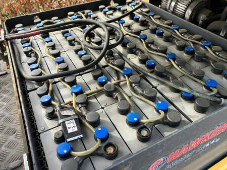 Carrelli elettrici 4 ruote 2009  CAT Lift Trucks EP30K (20)