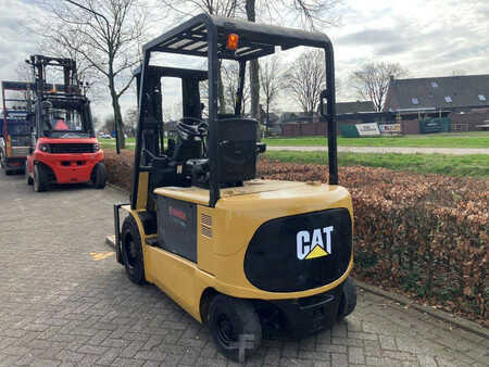 Carrelli elettrici 4 ruote 2009  CAT Lift Trucks EP30K (3)