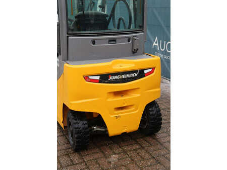 Carrelli elettrici 4 ruote 2018  Jungheinrich EFG 316 (16)